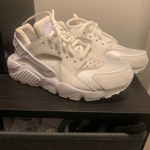 Nike Air Huarache White